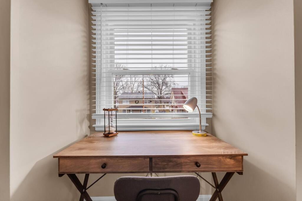 Central Falls Hideaway カヤホガ・フォールズ エクステリア 写真